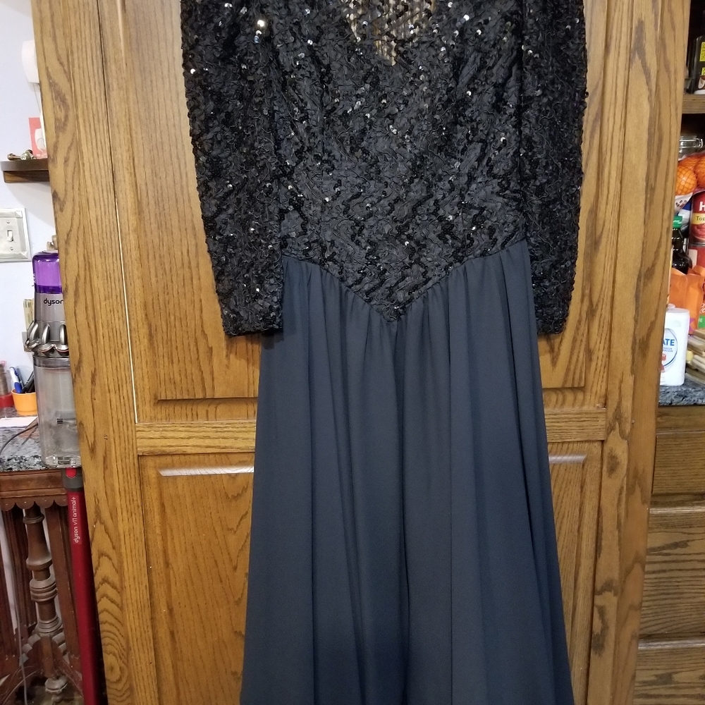 Vintage HW Collections blk dress 9-10